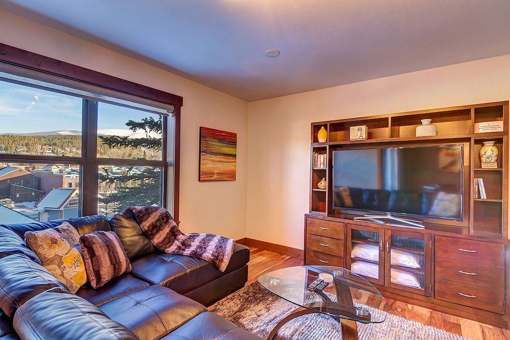 Ganze Wohnung, Auf dem Fluss & Bergblick! Einfach um Breck gehen! Kostenloser Garagenparkplatz! in Arapaho and Roosevelt National Forests