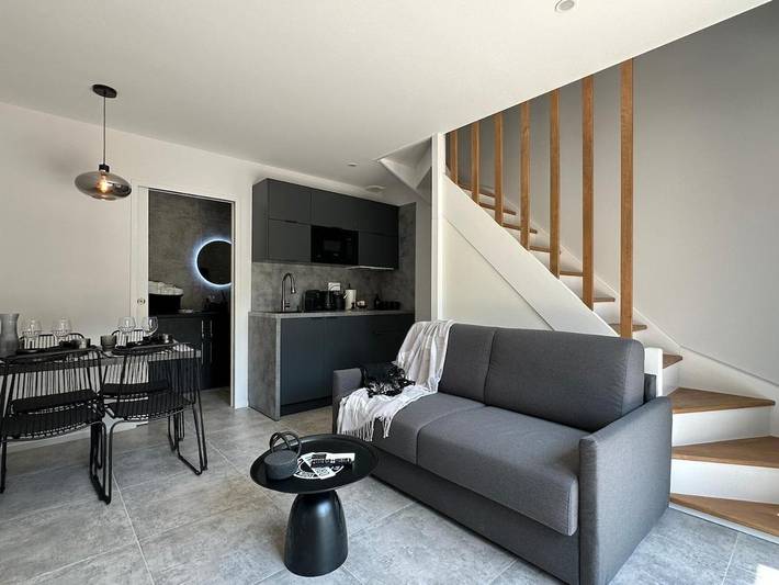 Location de vacances pour 4 personnes, avec Terrasse et Jardin dans La Charmee