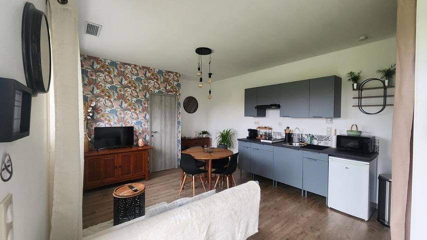 Location de vacances pour 3 personnes, avec jardin ainsi que piscine et vue à Monbazillac - 4