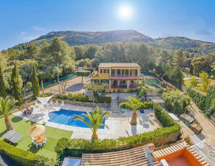 Luxus-Finca für 8 Personen, mit Terrasse und Garten in Alcúdia