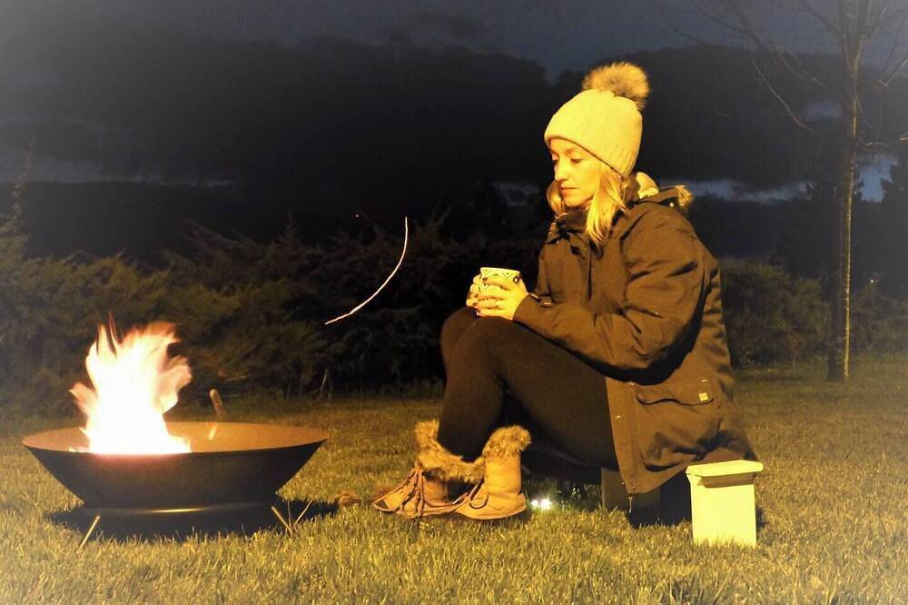 Apartamento entero, Cozy and practical for couples or solo guests. Bright, quiet and fully equipped for a simple, comfortable stay. No breakfast included, just steps from the pool and shared leisure areas. in Peso e Vales do Rio, Aldeias de Xisto