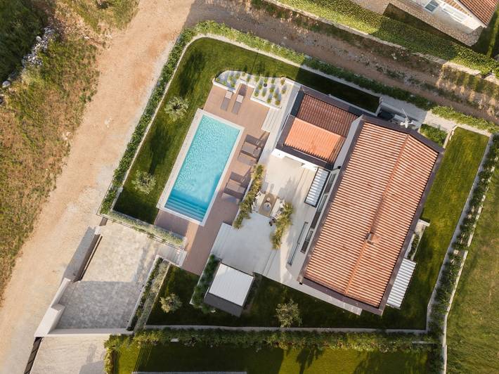 Villa Nija – Elegante Villa mit privatem Pool, umgeben von der ruhigen Natur Istriens.
 in Općina Vrsar, Porec und Umgebung
