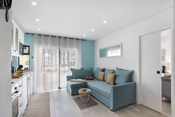Gîte pour 6 personnes, avec vue sur le lac et balcon, animaux acceptés à Praia da Rocha - 4