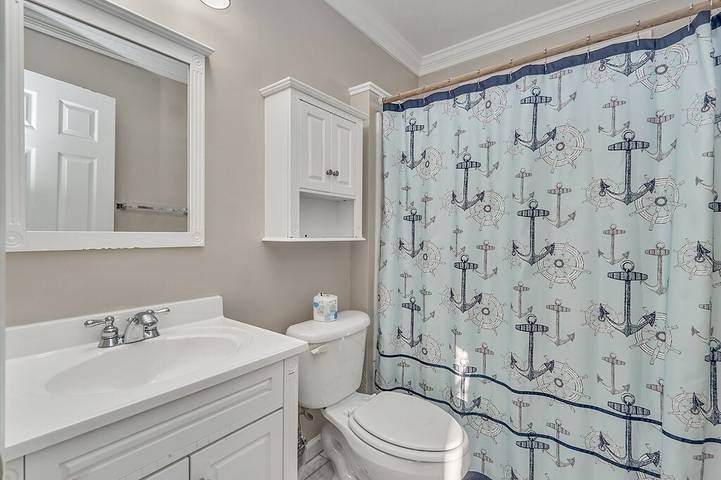 Vacation house for 18 people, with balcony and hot tub, with pets in Sandbridge