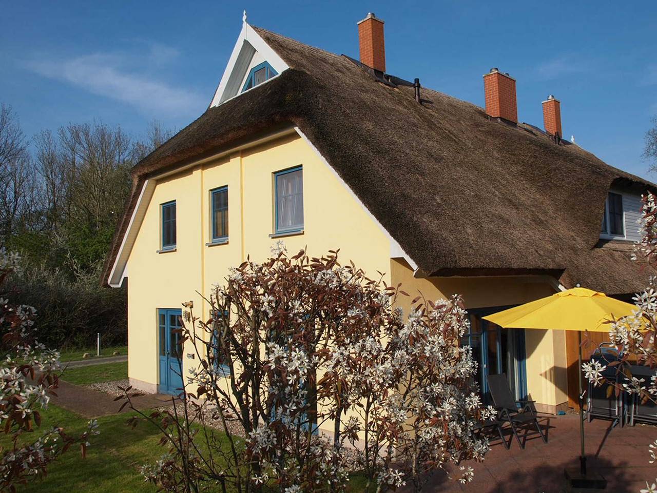Sonniges Reetdachhaus - Ferienreetdachhaus, 3 Sz, Kamin, Internetradio, Garten, Wlan in Puddemin, Poseritz