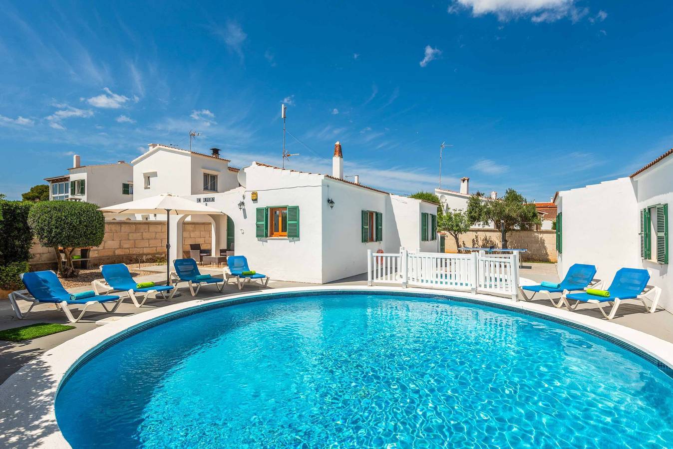 Chalet para 10 personas con terraza in Cala Blanes, Ciudadela