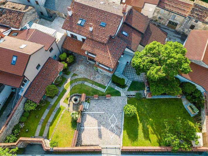 Location de vacances pour 5 personnes, avec vue et jardin à Vipava - 3