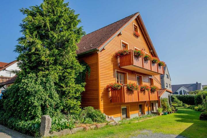 Ferienwohnung für 7 Personen, mit Balkon und Terrasse sowie Ausblick in Mistelgau - 2