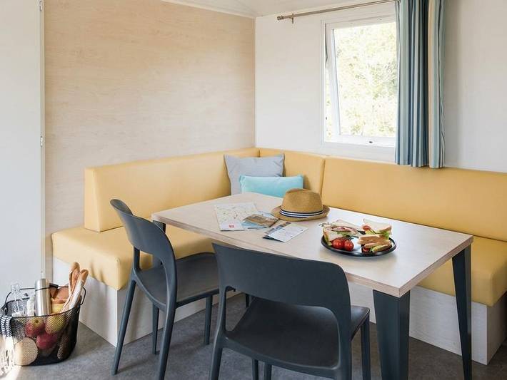 Flower Camping Saint Lambert - Mobilhome 6 personnes - Confort - TV in Millau, Parc naturel régional des Grands Causses