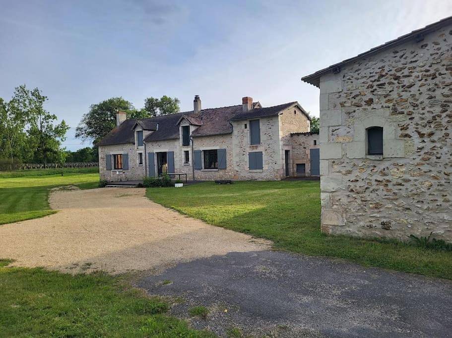 Five-Bedroom House in La Bussière, Vienne (France)
