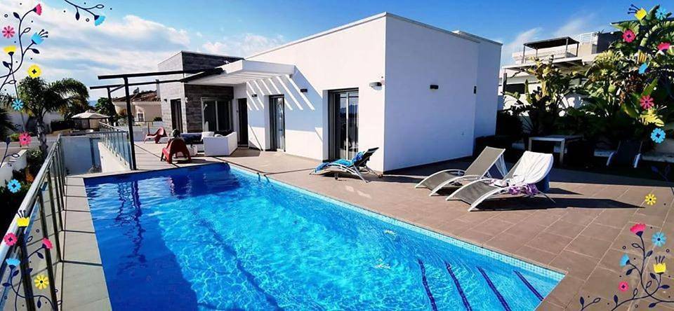 Casa rural para 6 personas, con jardín además de terraza y piscina en San Fulgencio - 4