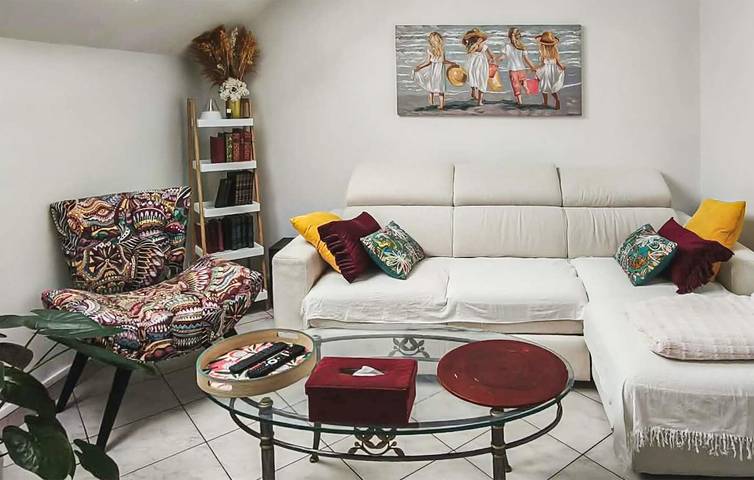 Appartement confortable avec parking, WiFi et jardin près de Téteghem in Téteghem-Coudekerque-Village, Région de Dunkerque