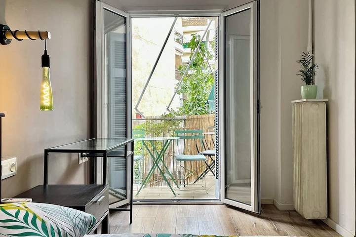 Appartement entier, B1 Brown Home apartment in Section centrale d'Athènes, Athènes