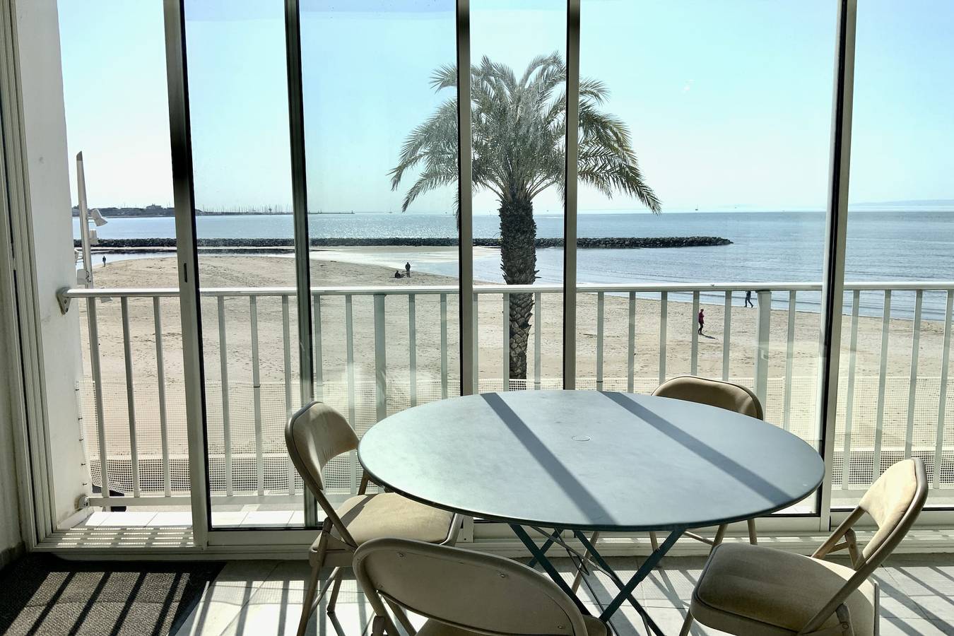 Appartement entier, Appartement Mar e Souleu avec Terrasse et Vue Mer au Grau du Roi in Port Camargue, Le Grau-du-Roi