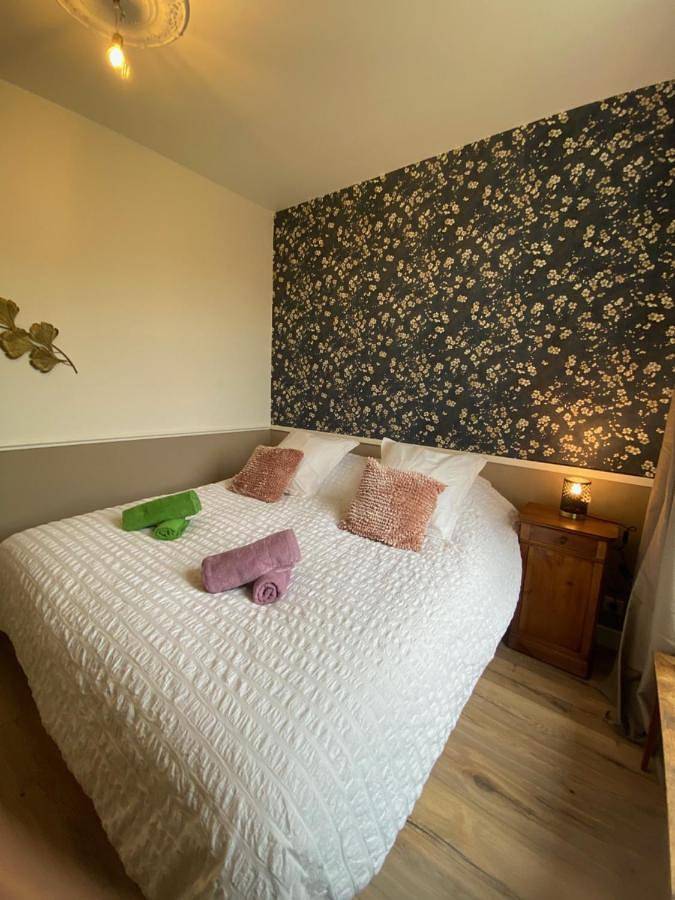 Chambre d’hôte pour 3 personnes, avec terrasse ainsi que jardin et vue à La Limouzinière