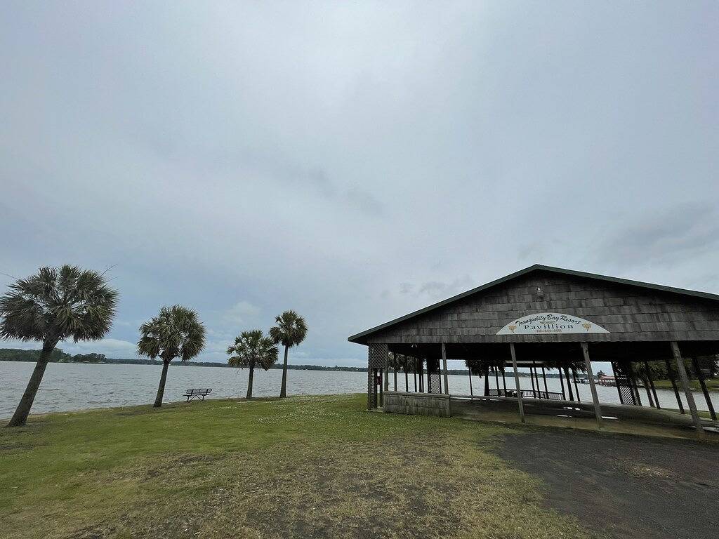 Mobile Home #4 at Tranquility Bay Resort in Zwolle (USA), Toledo Bend Reservoir