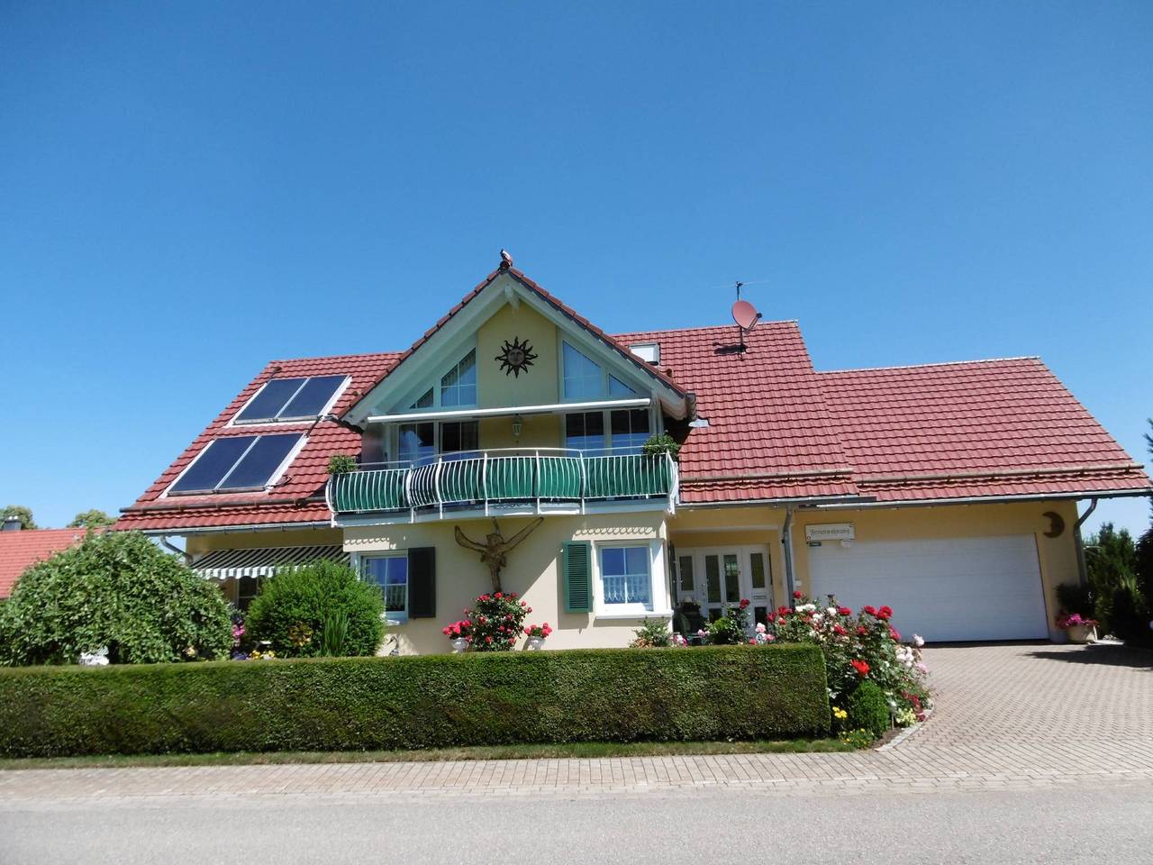 Entire apartment, Vacation apartment for 2 people with balcony in Königsfeld im Schwarzwald, Central Black Forest