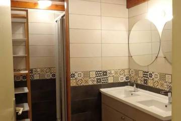 Villa for 10 Guests in Aime, Paradiski, Picture 2