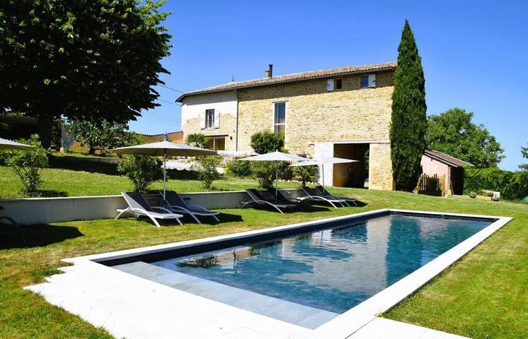 Location de vacances pour 2 personnes, avec piscine ainsi que jardin et vue à Anse - 4