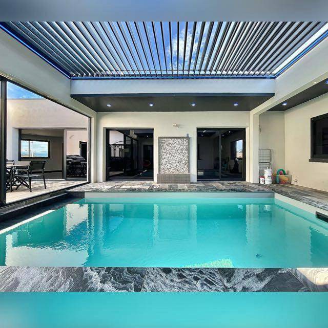 Villa pour 8 personnes, avec vue ainsi que piscine et terrasse - 1