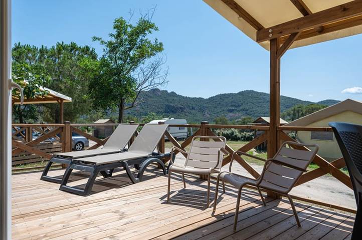 Caravane pour 4 personnes, avec vue sur le lac à Le Muy - 2