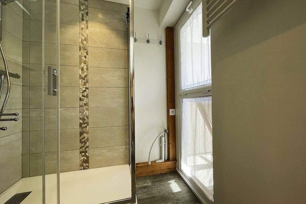 Geheel appartement, Renovated studio for 4, ski-in/ski-out, La Croisette, Les Menuires in Les Menuires, Saint-Martin-de-Belleville