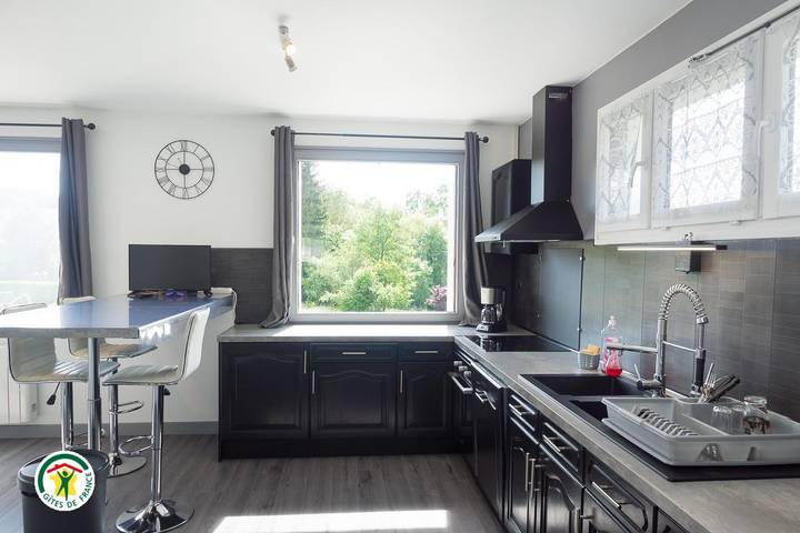 Gîte pour 5 personnes, avec jardin à Le Pin (Isère) - 4