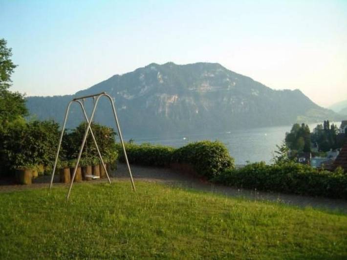Gîte pour 4 personnes, avec jardin ainsi que piscine et sauna à Weggis - 2
