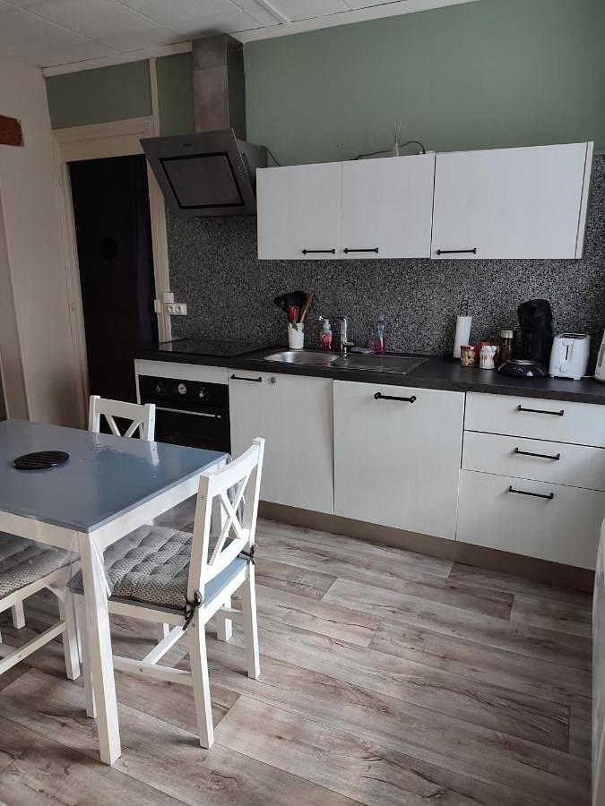 Location de vacances pour 4 personnes, avec jardin et vue à Fromelennes - 2