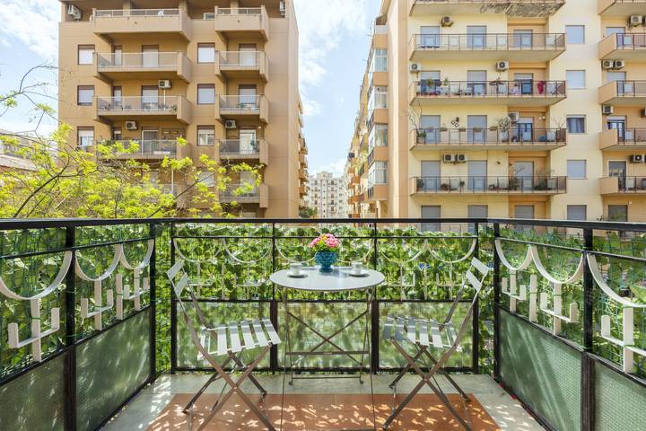 Apartment 'Kome's' with Balcony, Wi-Fi and Air Conditioning