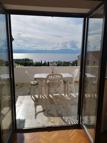 Ferienwohnung für 4 Personen, mit Balkon in Njivice