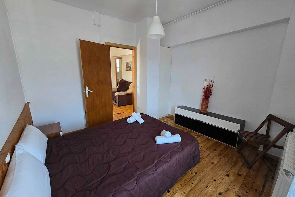 Entire apartment, Homerez - Apt Bellver de Cerdanya in Bellver de Cerdanya, Catalan Pyrenees