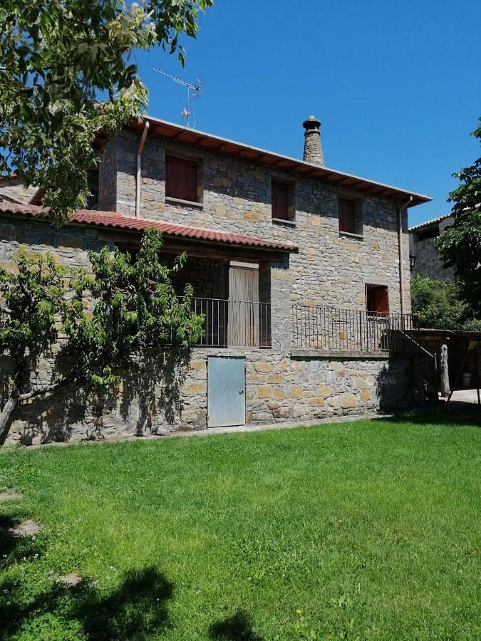 Casa rural para 8 personas, con Balcón además de Terraza y Vistas en La Fueva