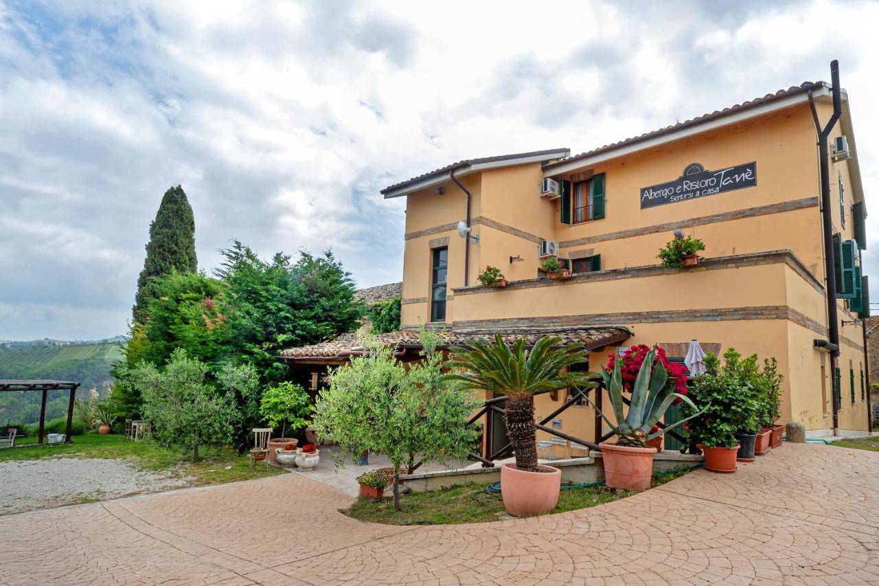 Locanda Tanè in Offida, Ascoli Piceno Provinz