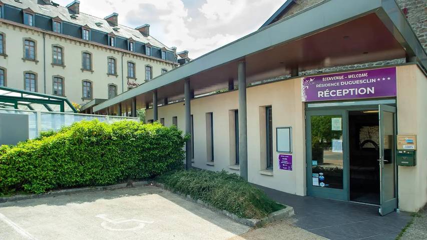 Appartement de vacances pour 3 personnes, avec piscine, animaux acceptés à Dinan