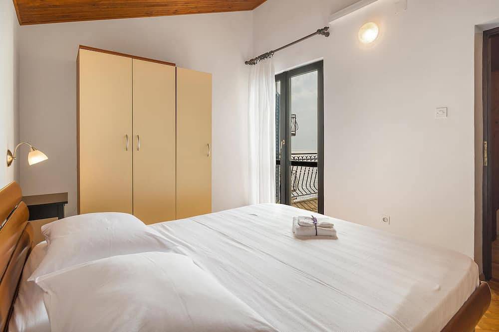 Prachtig huis met 4 slaapkamers in. in Pisak, Split-Dalmatië