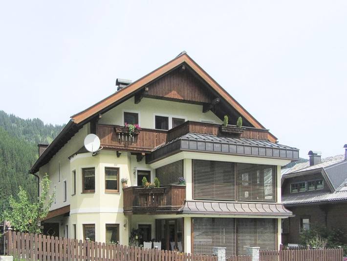 Ferienwohnung für 2 Personen, mit Balkon/Terrasse und Balkon sowie Terrasse in Krimml