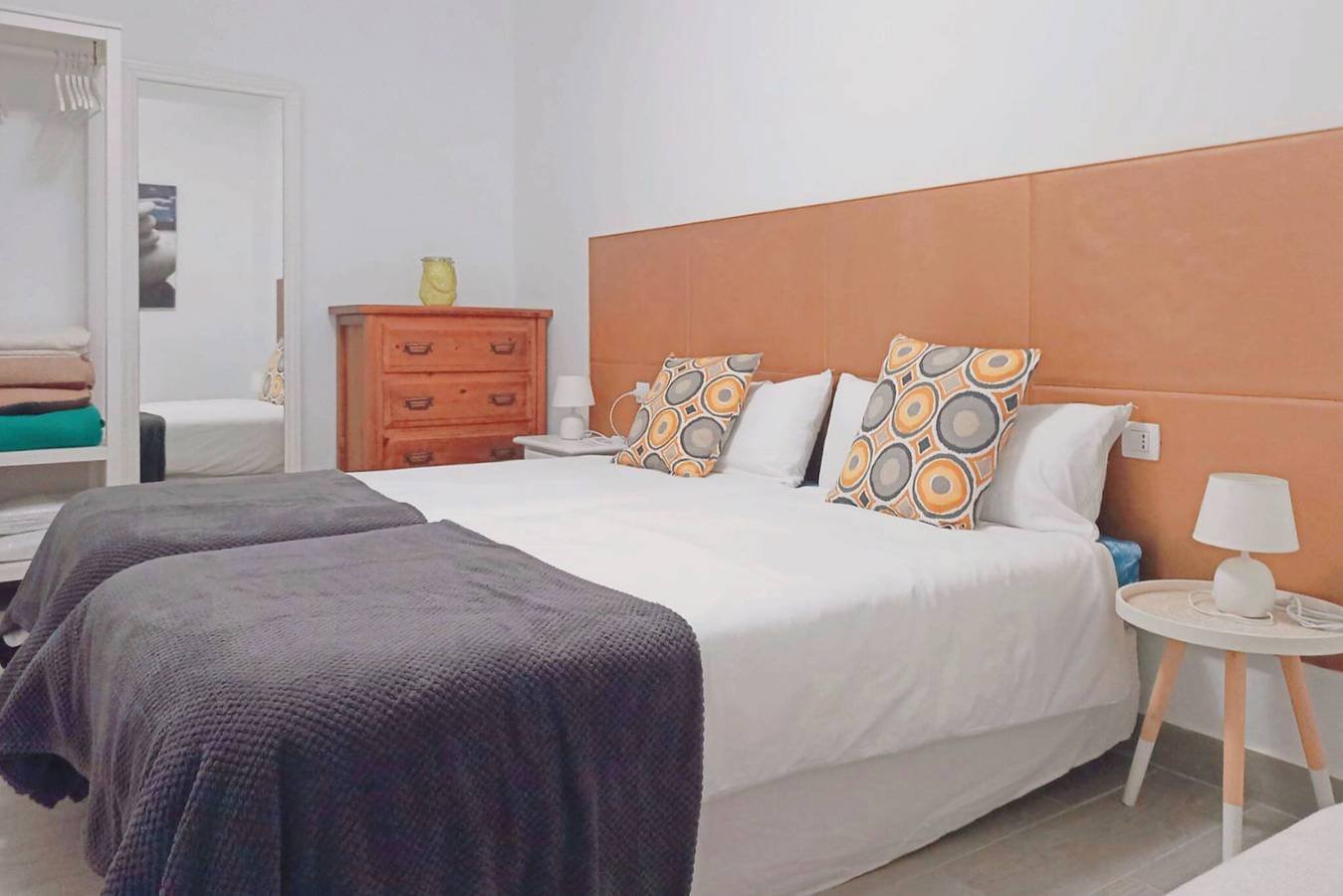 Entire apartment, Live La Laguna Gracia in Guajara, San Cristóbal de La Laguna