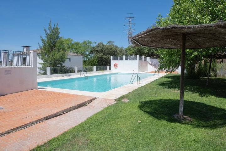 Casa rural con piscina para 5 personas, con balcón y vistas además de piscina y jardín en Sierra de Aracena y Picos de Aroche - 2