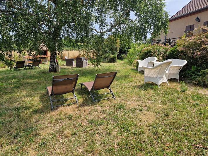Location de vacances pour 7 personnes, avec jardin et vue, animaux acceptés à Bourbon-Lancy - 3