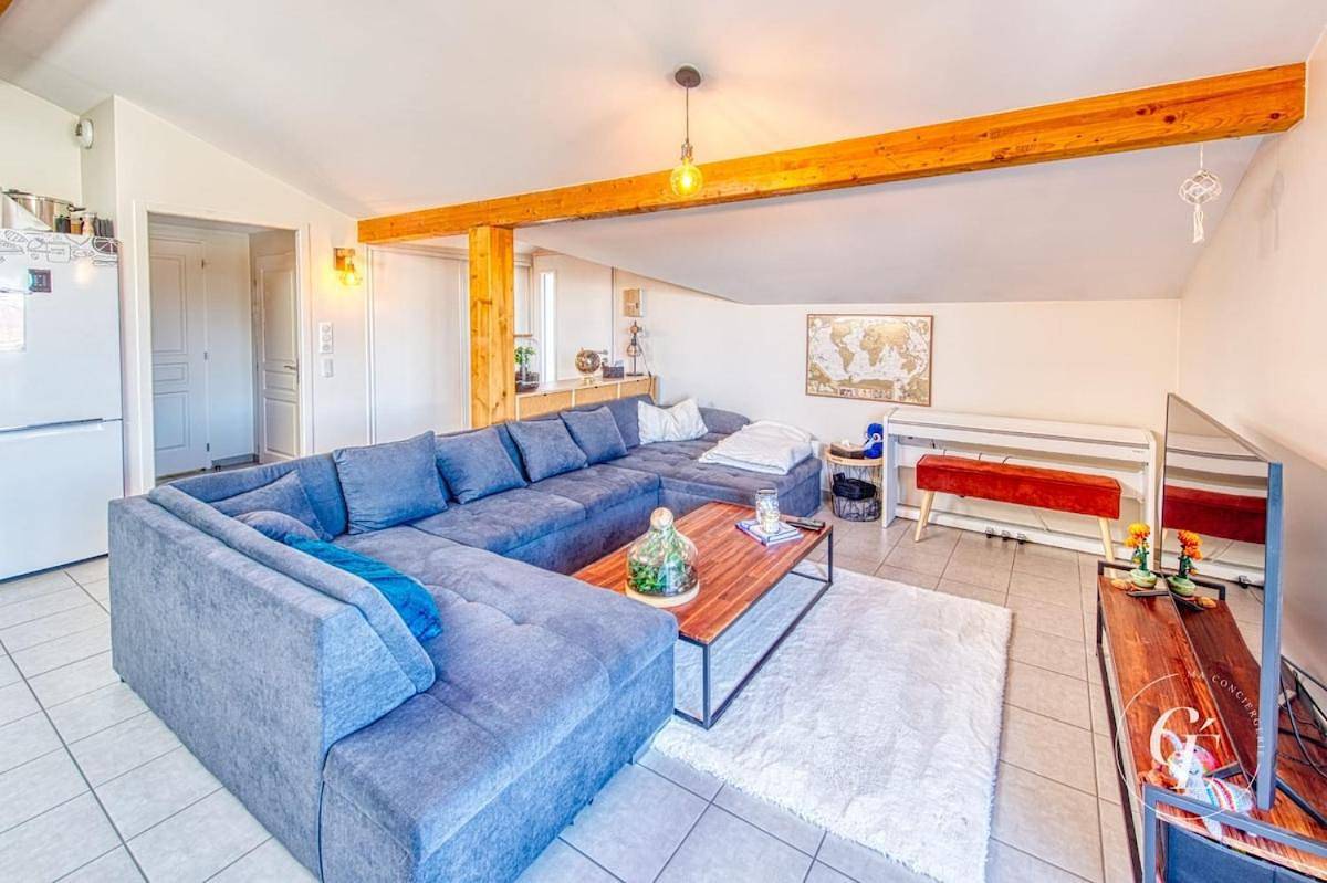 Appartement entier, Laura - Cozy appartement, confort à Béligneux - Idéal Pros in Béligneux, Ain