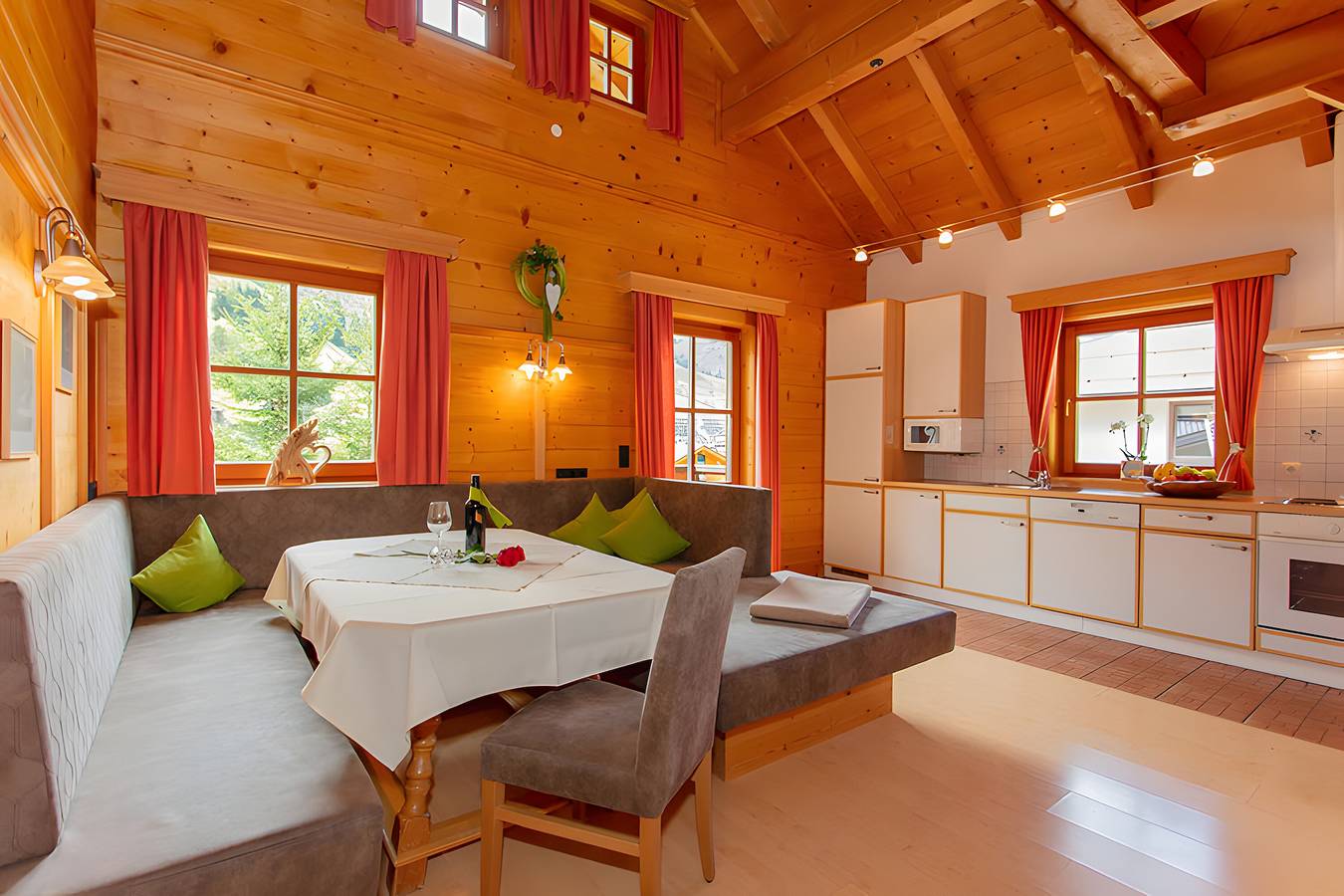 Geheel appartement, Appartement 'Schuhflicker' met Privétuin, Balkon en Wi-Fi in Großarl, Ski Amadé