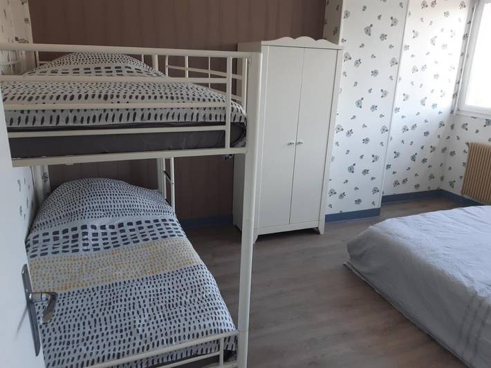 Gîte pour 6 personnes, avec balcon et vue à Vire - 4