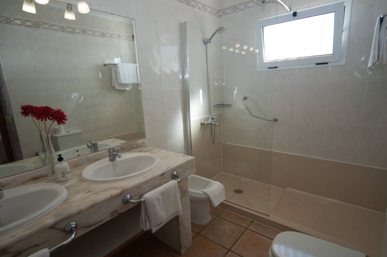 Splendid Puerto del Carmen Villa | Casa Joanna Matagorda | 3 Bedrooms | Pool Table | Close to Beach in Los Pocillos, Tías