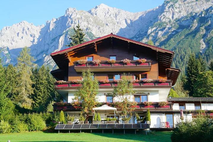 BnB für 2 Personen, mit Ausblick und Garten in Ramsau am Dachstein
