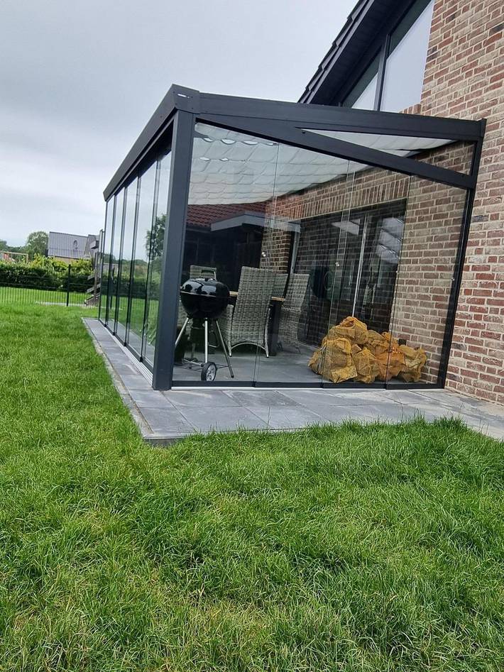 Ferienhaus für 6 Personen, mit Balkon/Terrasse und Whirlpool sowie Terrasse und Garten in Jade - 2