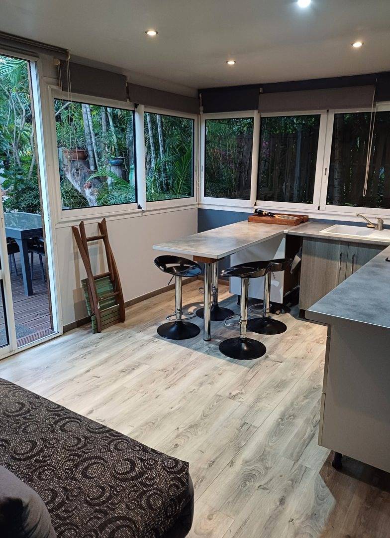 Bungalow "Les Colombes", 2 étoiles, 2 à 4 personnes in L'Étang-Salé, Île de la Réunion