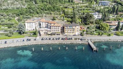 Ferienwohnung für 2 Personen, mit Balkon und Ausblick sowie Seeblick in Torbole