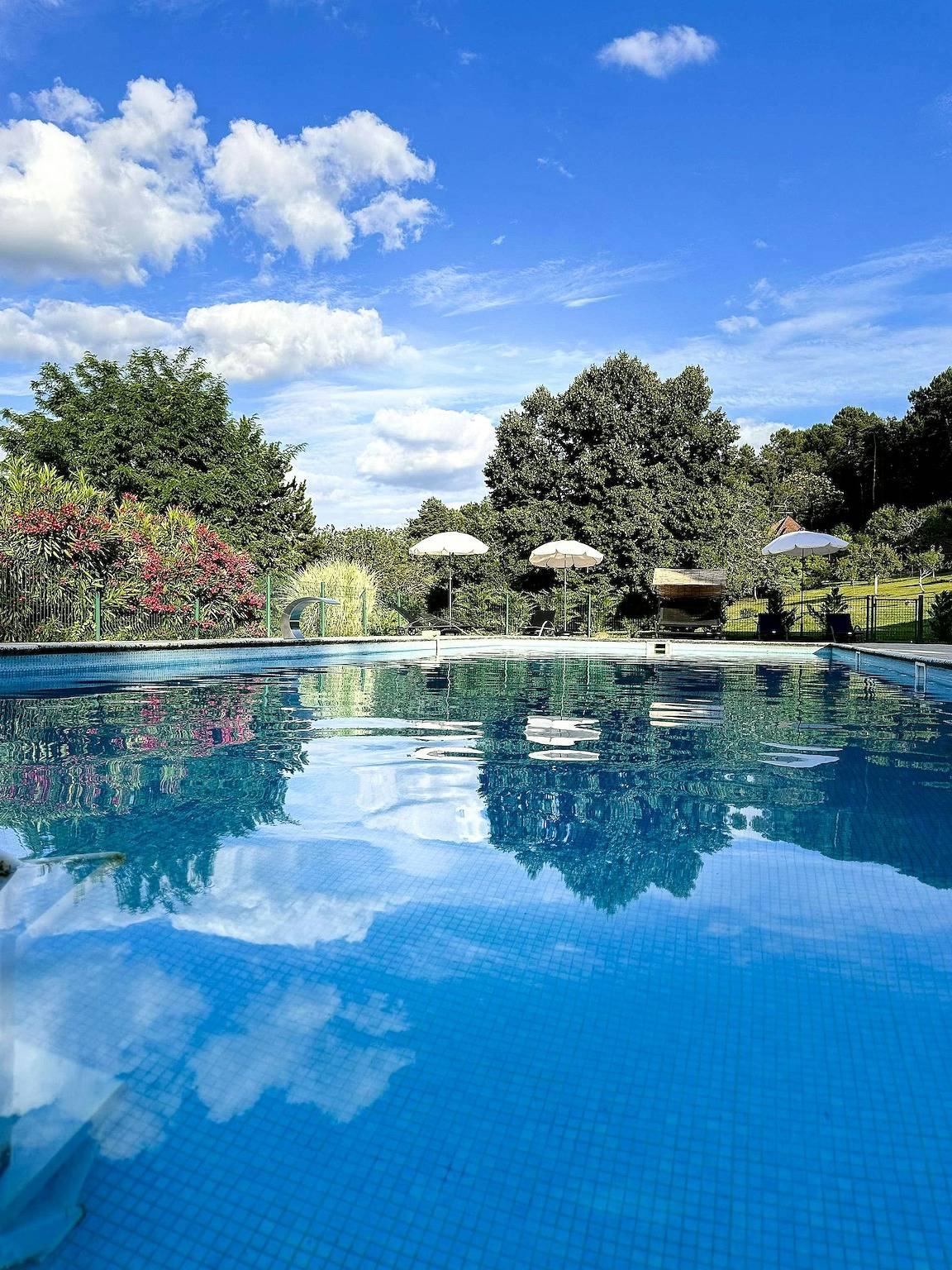 Appartement entier, Appartement avec piscine partagée à Razac in Razac-sur-l'Isle, Périgord Blanc