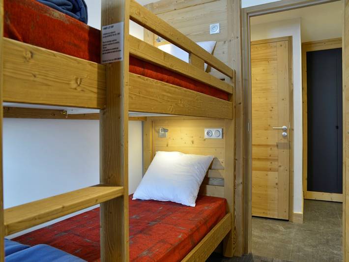 Gîte pour 14 personnes, avec balcon dans Les Coches - 4